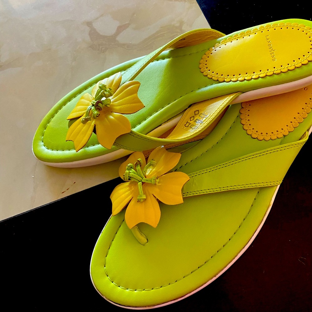 Lands end flip flops